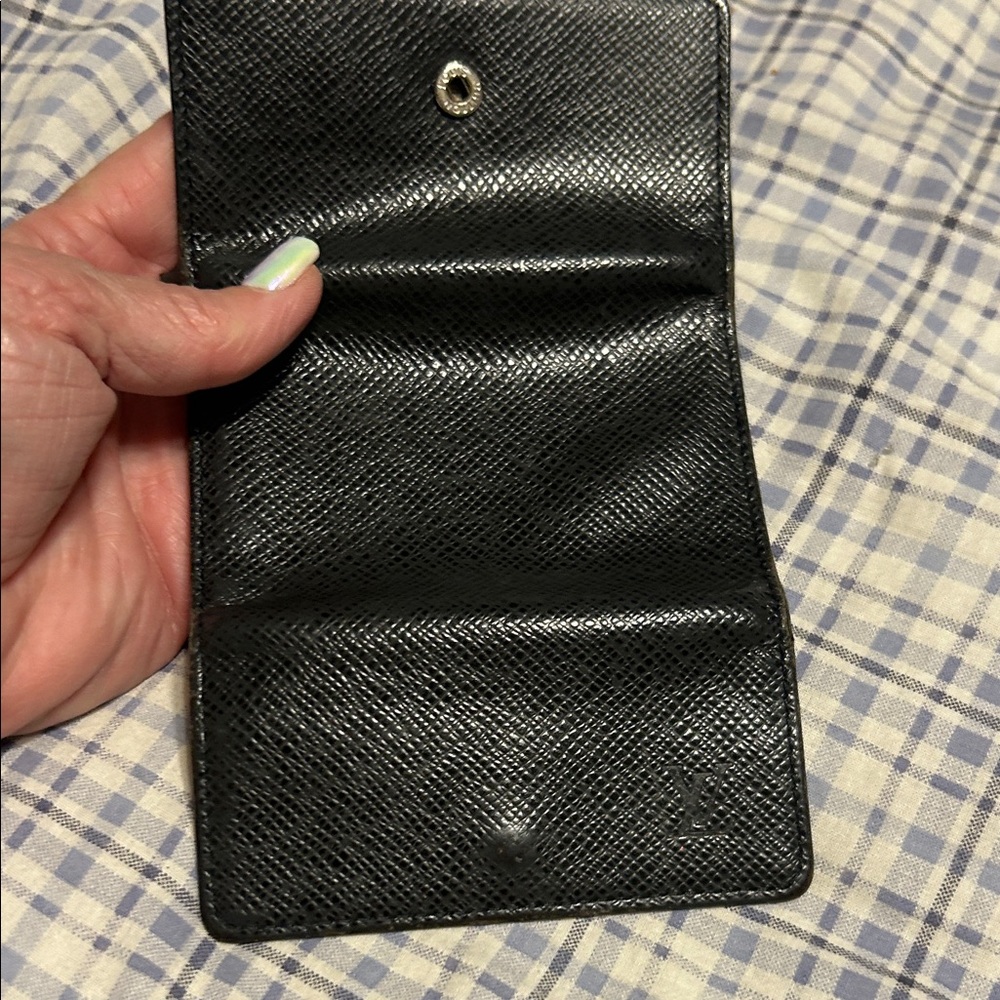 Black LV Textured Wallet - Picture 4 of 10